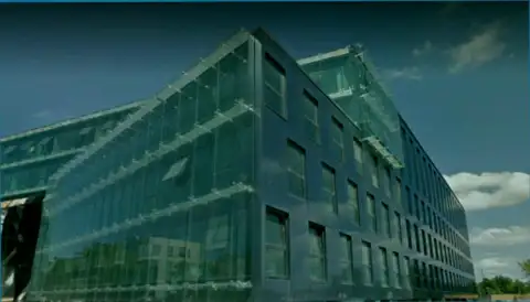 Вид на здание, в котором находится главный офис online обменника БТЦБИТ
